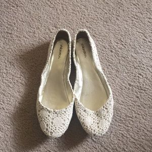 Xhiliration Flats  Size 9
